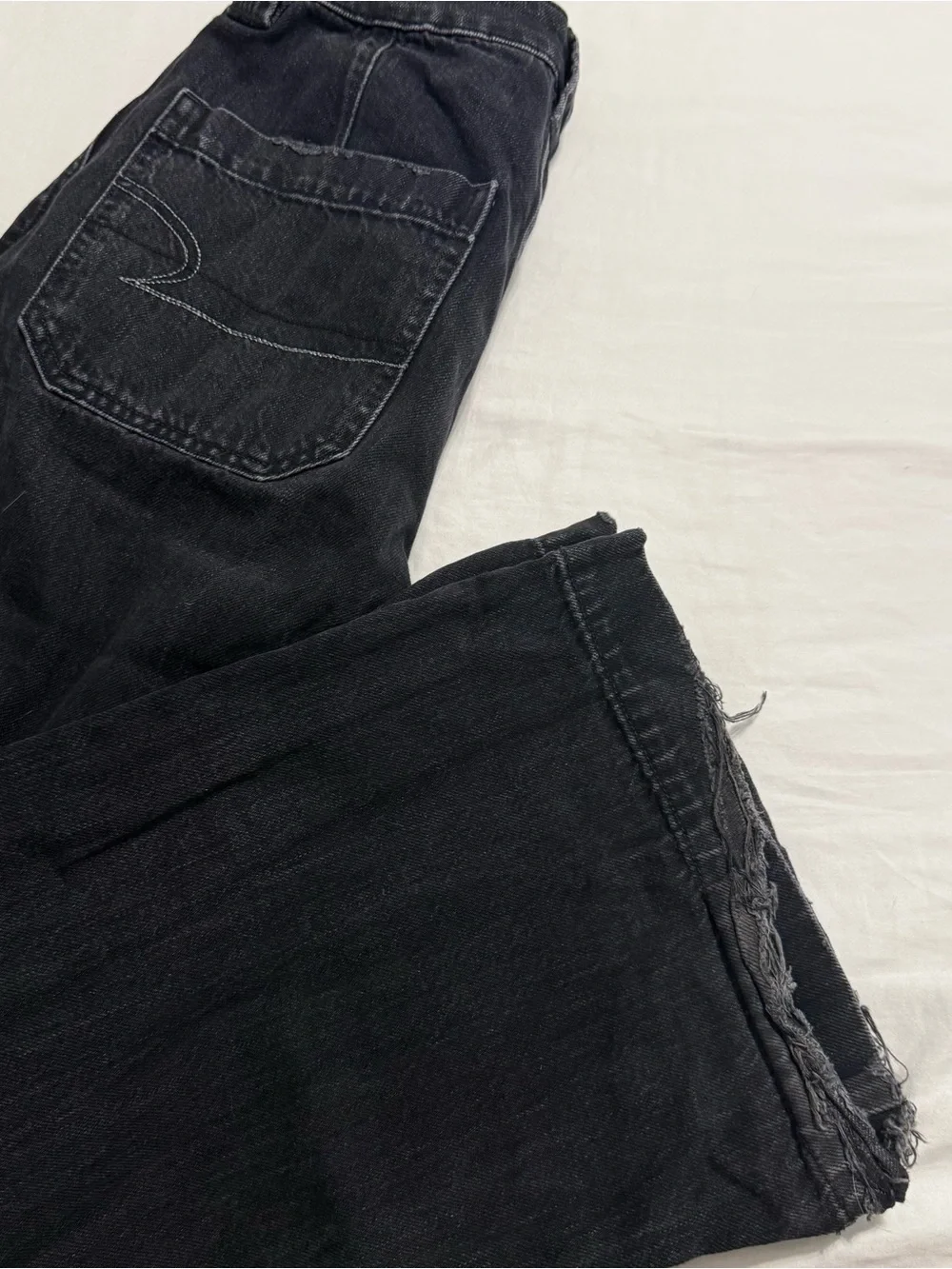 American Eagle Outfitters Black Wide-Leg Cargo Jeans